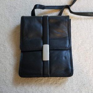 Leather bag with shoulder straps